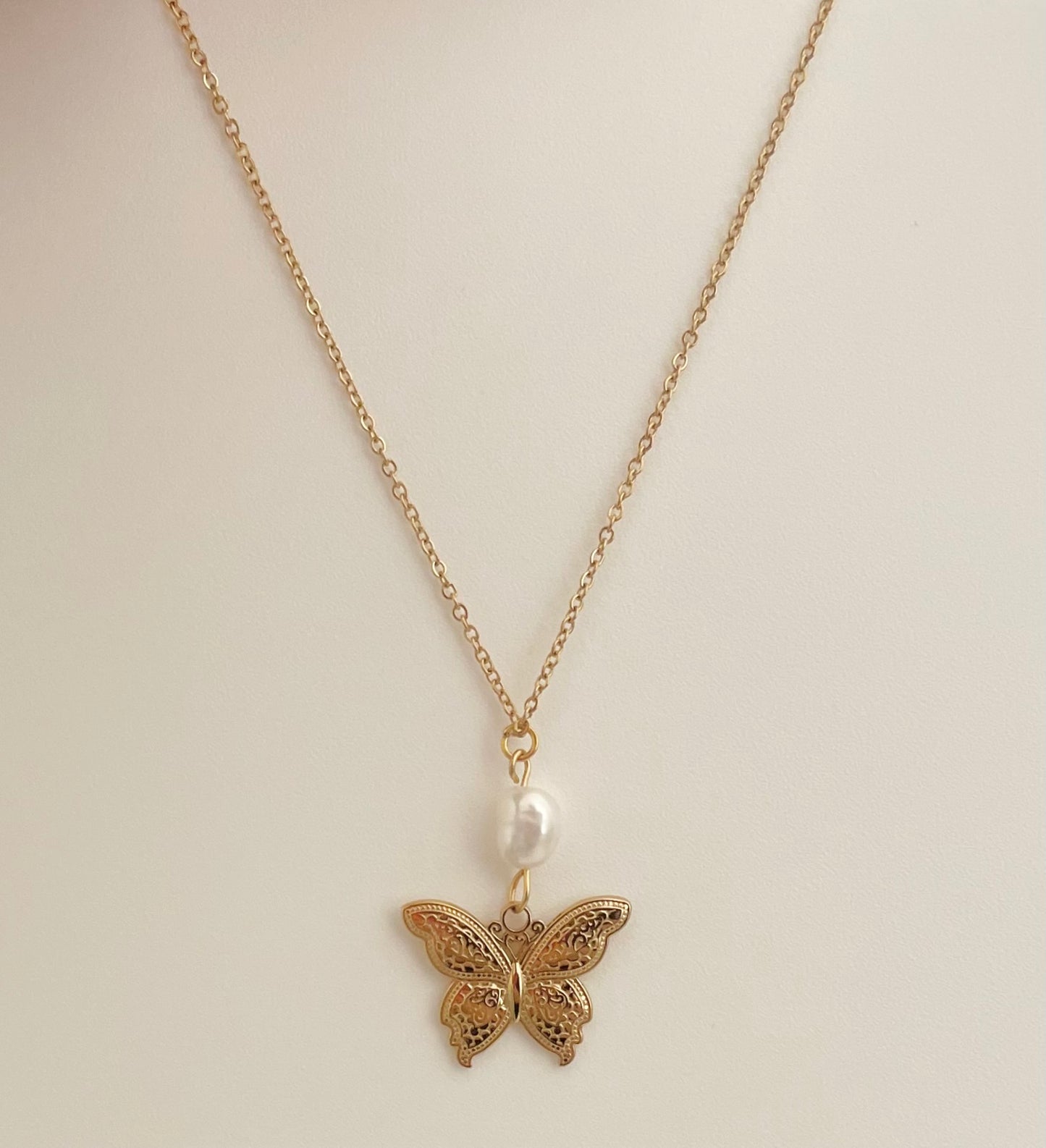 X). Cottage Collection: Butterflies Necklace